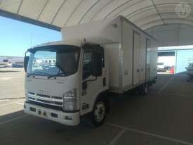 Isuzu NQR450 - picture1' - Click to enlarge