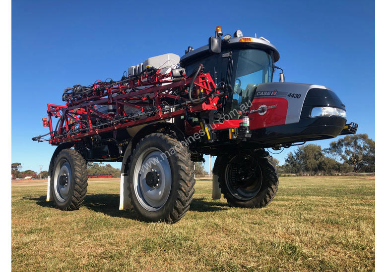 caption Case IH 4430 Boom Spray Sprayer