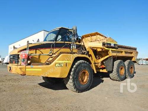 Used 2005 Caterpillar 740 Articulated Dump Truck in , - Listed on ...