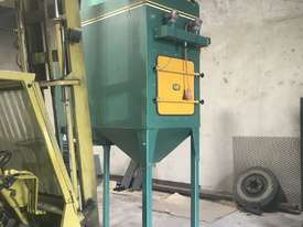 Sandblasting/grit Recovery Unit - picture0' - Click to enlarge