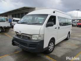 2005 Toyota Hiace - picture1' - Click to enlarge