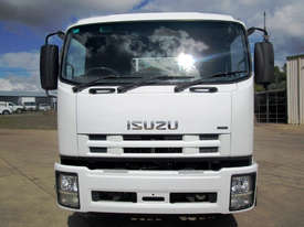 Isuzu FTR900 Tray Truck - picture1' - Click to enlarge