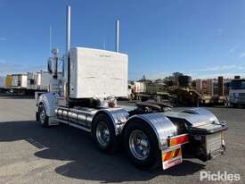 2002 Kenworth T904 - picture2' - Click to enlarge