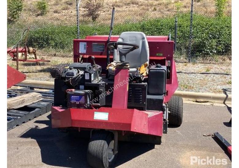 Used toro Toro Turf Sweeper 4800 Street Sweeper in , Listed on Machines4u