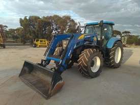 New Holland T7070 - picture1' - Click to enlarge