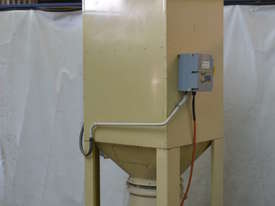 Heavy duty dust extractor with shaker - picture0' - Click to enlarge