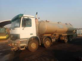 Mercedes Benz Actros 3240 Water Truck - picture0' - Click to enlarge