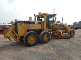 Caterpillar 140H Grader  - picture2' - Click to enlarge