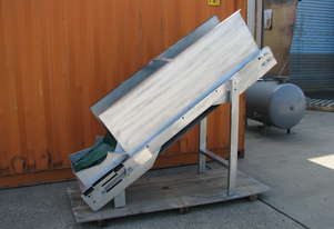 Incline Motorised Belt Conveyor - 1.7m long