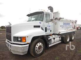 MACK CH688RST Tipper Truck (T/A) - picture2' - Click to enlarge