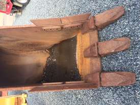 1050mm GP Bucket to Suit ZX870-3 - picture1' - Click to enlarge