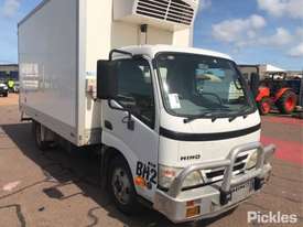 2011 Hino 300 614 - picture0' - Click to enlarge