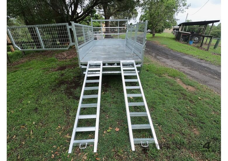 Three Way Hydraulic Tipper with Ramps 10 x 6 - Ship Australia Wide!