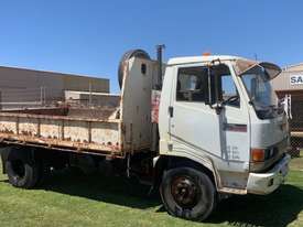 1991 Hino FC Tipper - picture0' - Click to enlarge