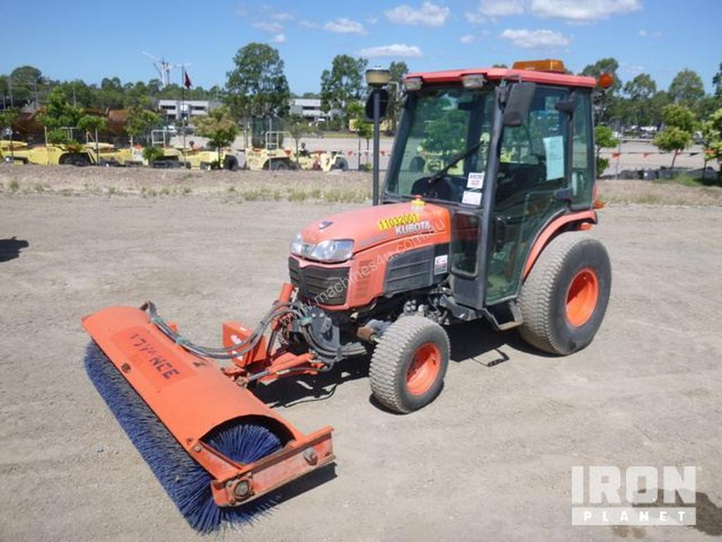 Used Kubota B3000 4WD Tractors 0-79hp In , - Listed On Machines4u