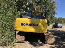 Komatsu PC210LC-8 tracked excavator - picture1' - Click to enlarge