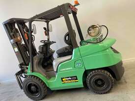 Mitsubishi Forklift lpg 3.5 tonne new engine - picture0' - Click to enlarge