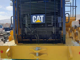 Caterpillar 815K Compactor - picture2' - Click to enlarge