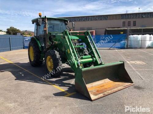 2013 John Deere 5090 RN