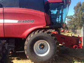 CASE IH 8010 + 2052 Combine & Front - picture0' - Click to enlarge