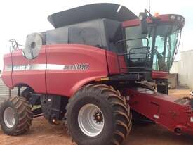 CASE IH 8010 + 2052 Combine & Front - picture1' - Click to enlarge
