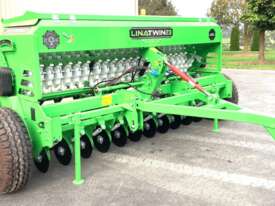 2020 AGROLEAD 3000/23T - picture2' - Click to enlarge