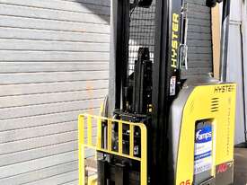 1.5T Battery Electric Reach Stand Up Truck - picture0' - Click to enlarge