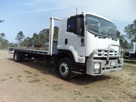 Isuzu tray truck - picture0' - Click to enlarge