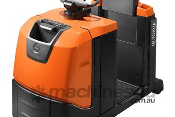 Toyota Toyota 8610 Tow Tractor