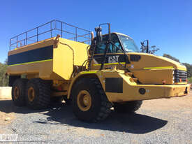 Caterpillar 740 Water Truck  - picture1' - Click to enlarge