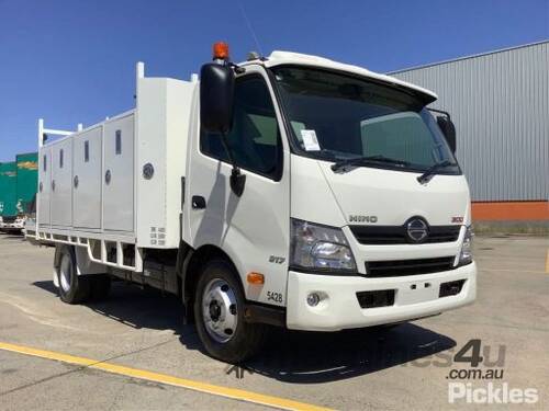 2015 Hino 300 917