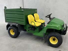 John Deere TX Turf Gator Utility Vehicle - picture0' - Click to enlarge