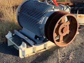 Pope 185KW 990rpm TEFC Foot Mount Electric Motor - picture0' - Click to enlarge