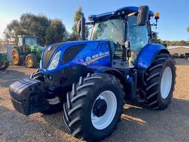 New Holland T7.210 Utility Tractors - picture0' - Click to enlarge