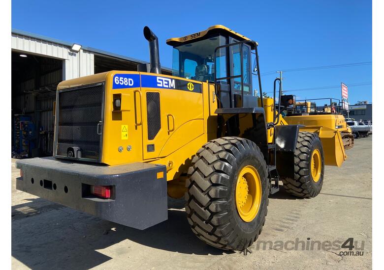 caption EX DEMO SEM658D Loader