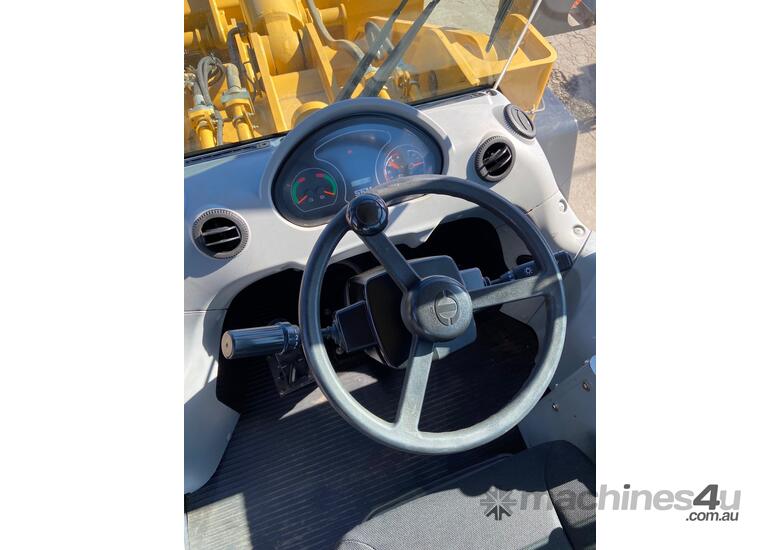 caption EX DEMO SEM658D Loader