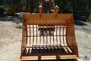 Sorting Sieve Sifting Bucket Rated 30 Ton