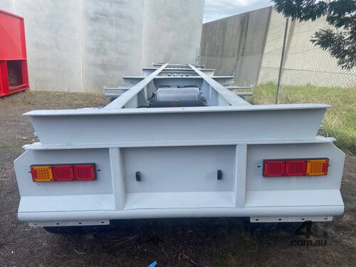 Panus Tri-Axle Skel Trailer for Waste Collection, Container Freight, Flat Trays