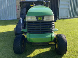 2002 John Deere LT150 Lawn Garden Tractors - picture2' - Click to enlarge