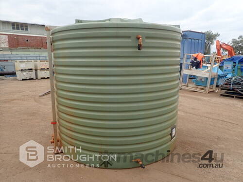 9000 LITRE WEST COAST POLY WATER TANK