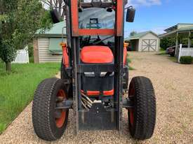 kubota M8540 Tractor Forklift - picture1' - Click to enlarge