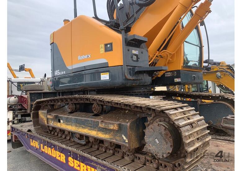 caption Hyundai Excavator 14T
