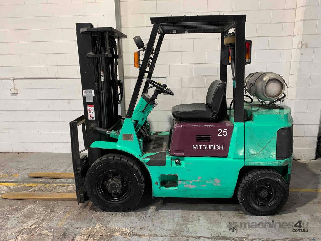 Used Mitsubishi Mitsubishi 2 5t LPG Forklift Counterbalance Forklifts ...