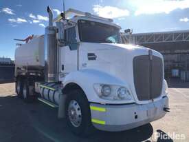 2011 Kenworth T403 - picture0' - Click to enlarge