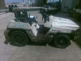 TOYOTA 02-2TD25 - TOW TUG - picture1' - Click to enlarge