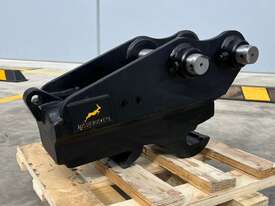 Hydraulic Dual Locking Quick Hitch 1 - 2T - Custom Built to Order - picture0' - Click to enlarge