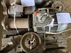 GMC 15KW 20HP 1460RPM 3PH ELECTRIC MOTOR - picture0' - Click to enlarge