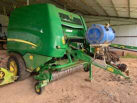 2017 John Deere 960 Round Balers - picture1' - Click to enlarge