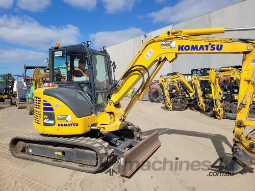2022 KOMATSU PC45MR-5 5T EXCAVATOR WITH FULL CAB, TIER 1 SPEC, LOW 950 HRS