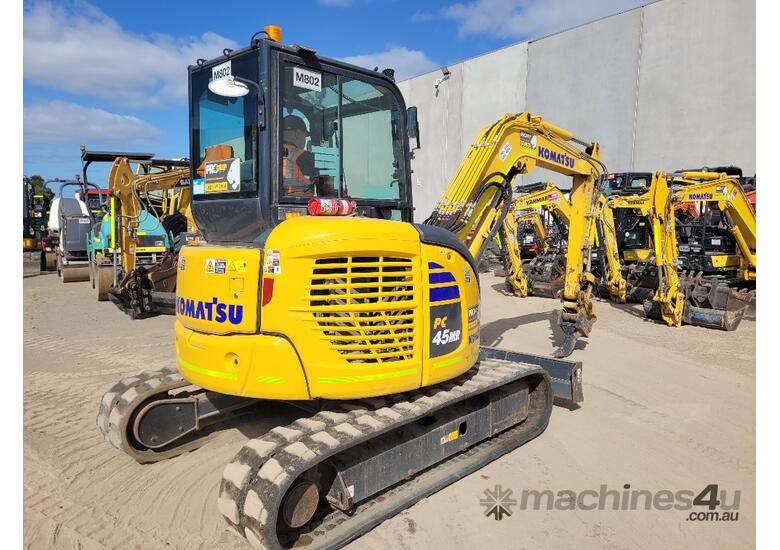2022 KOMATSU PC45MR-5 5T EXCAVATOR WITH FULL CAB, TIER 1 SPEC, LOW 950 HRS